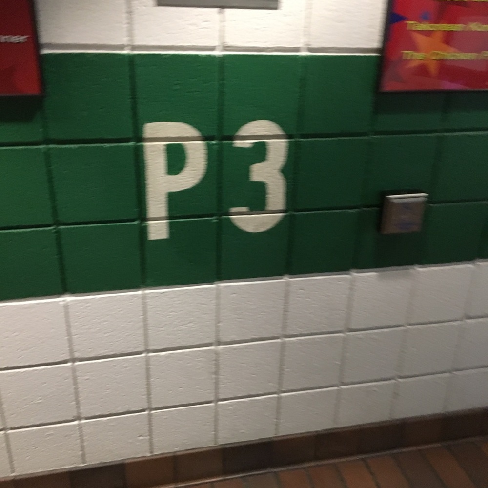 Meet your Posher, Antoine